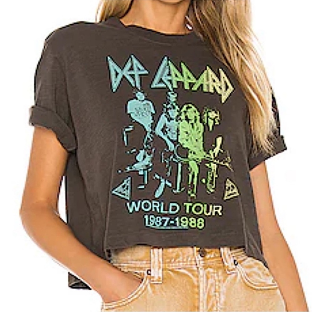 Revolve Def Leppard Junk Food Brand Gray Crop Band Tee Small